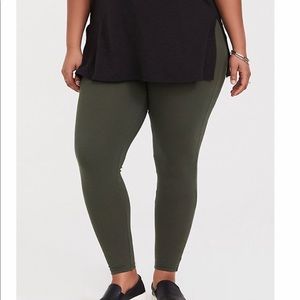 Torrid leggings